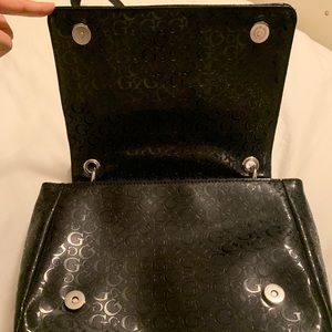 Guess bag!